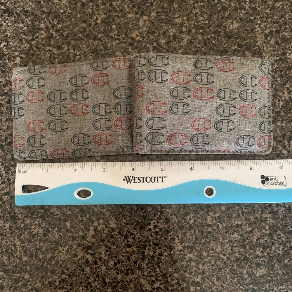Men’s Champion Wallet - Picture 5 of 7